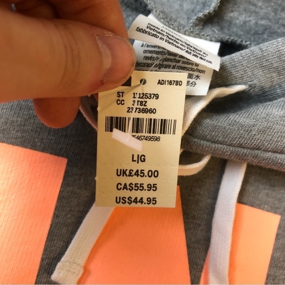 NWT VS Pink Crop Hoodie - Picture 4 of 6